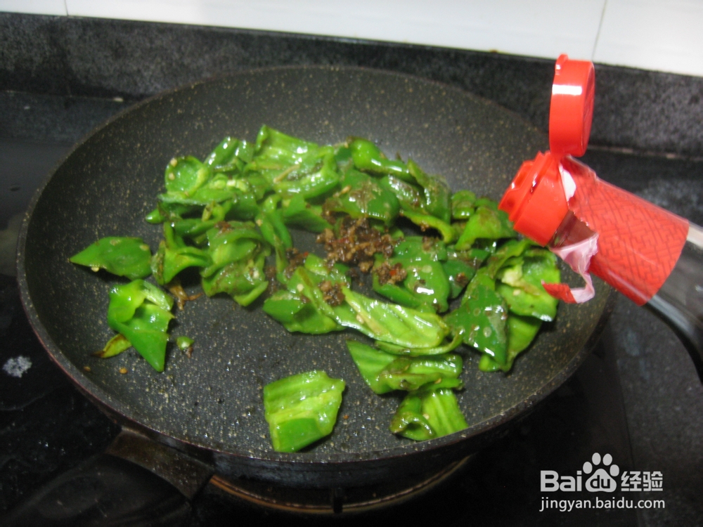 虎皮椒炒芽菜