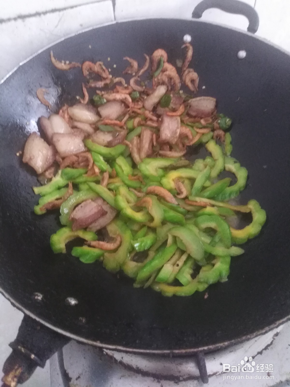 猪肉虾米炒苦瓜的做法