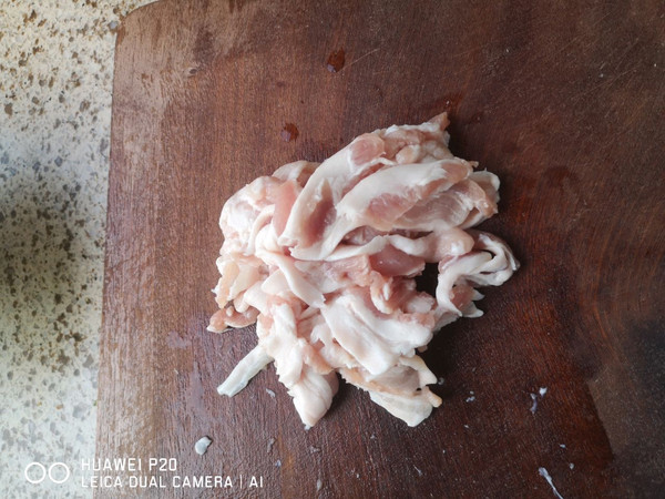 东北酸菜炒五花肉