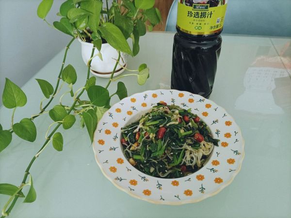 珍选捞汁拌菠菜