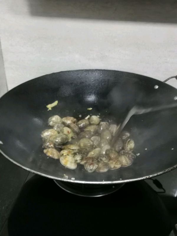 快手蒜香炒花甲