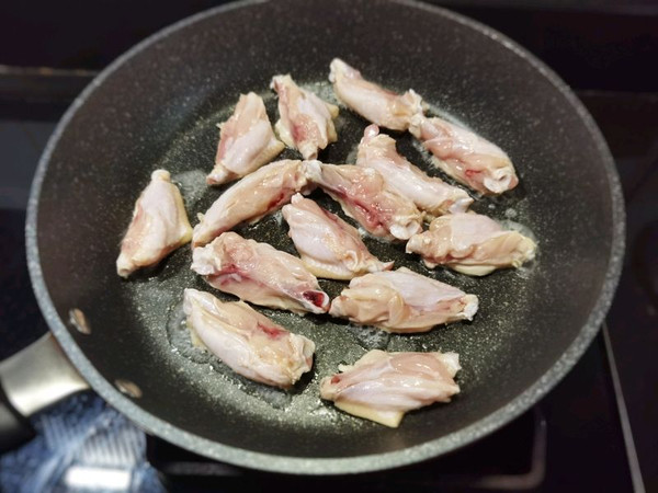 杏鲍菇胡萝卜焖鸡翅