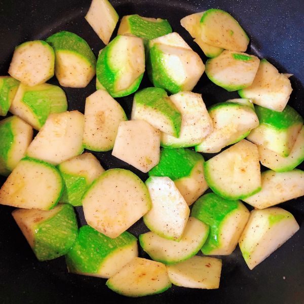 香煎黑椒牛排拼盘