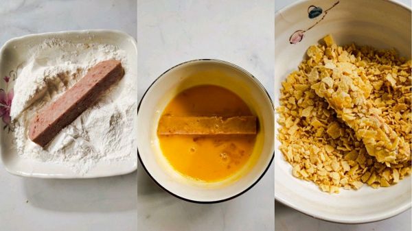 看世界杯吃薯片午餐肉