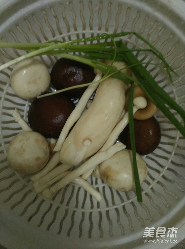 菇菌汤的家常做法