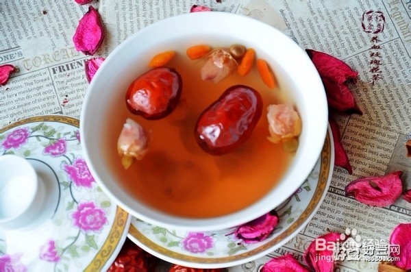 怎样才能“吃”出水嫩肌肤呢？