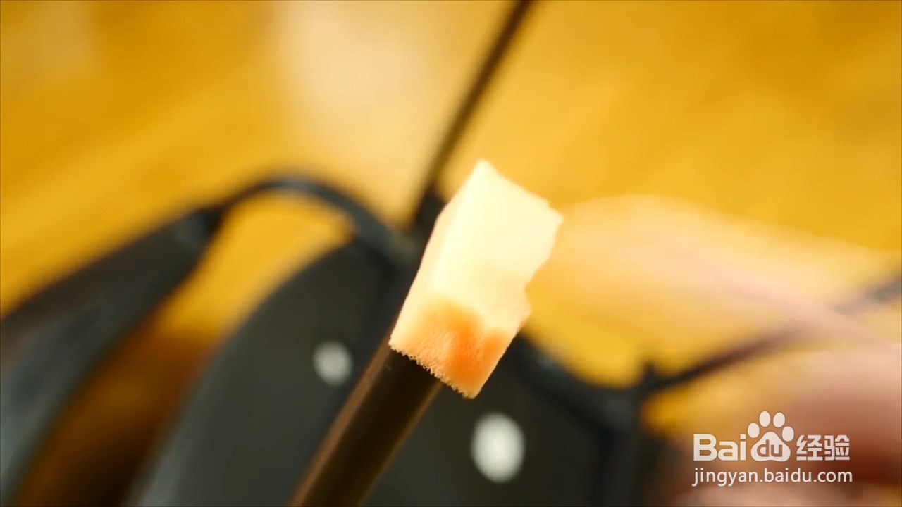 椅子总是会滑怎么办用完这个办法就轻松解决！