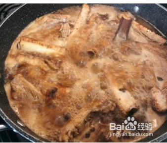 超简单但无敌好吃的排骨炖土豆