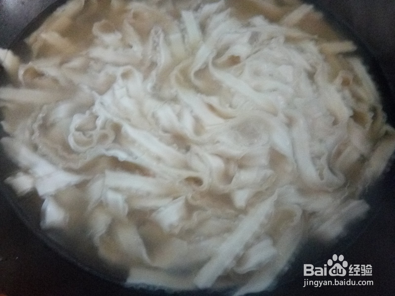 鸡蛋酱拌过水挂面