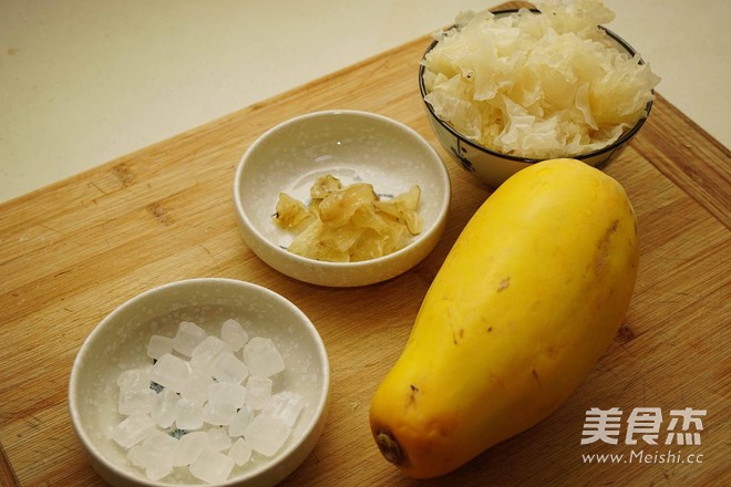 木瓜银耳炖的做法