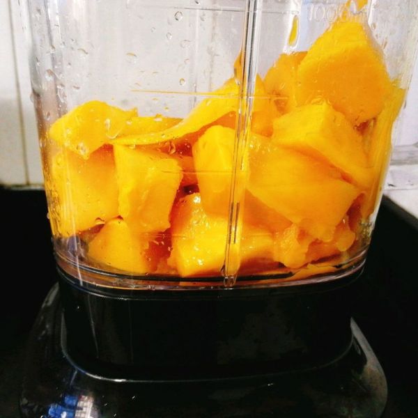 芒果椰汁千层糕