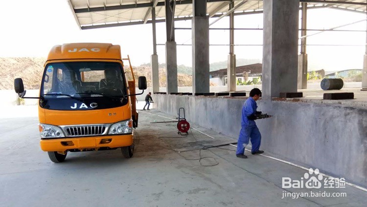 防撞块怎么安装的