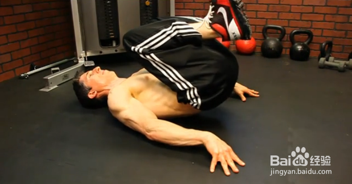 如何练就6块腹肌?