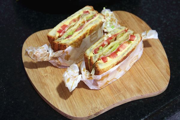 芝士黑芝麻三明治