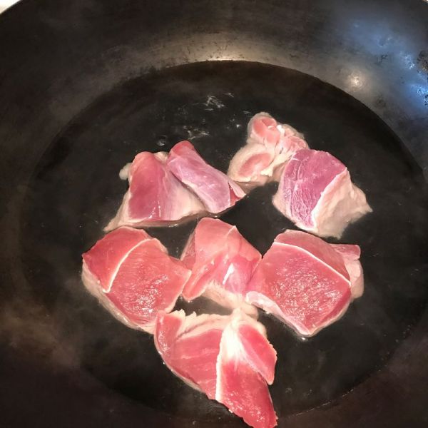 西洋参石斛炖瘦肉