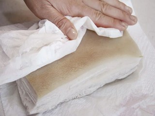 广式脆皮烤肉怎么做？