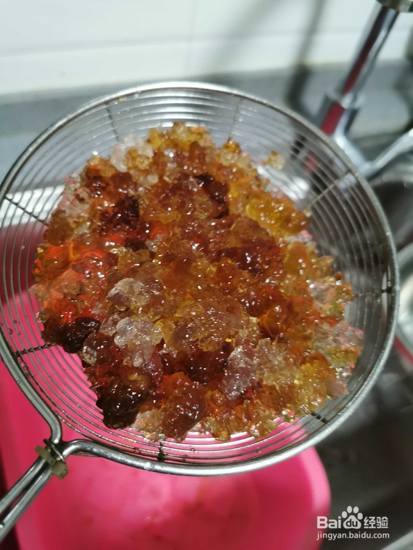 桃胶川贝炖雪梨