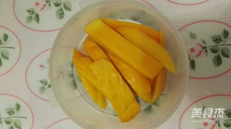 芒果班戟的做法