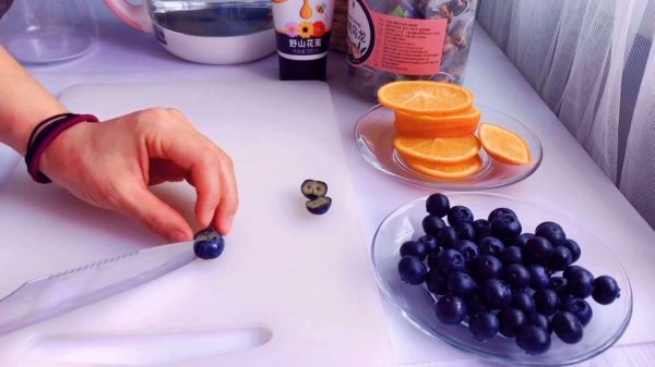 乌龙蜜桃简单治愈作