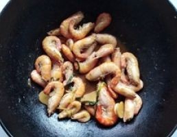 家庭小炒红烧大头虾