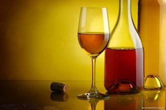怎样贮存红酒？