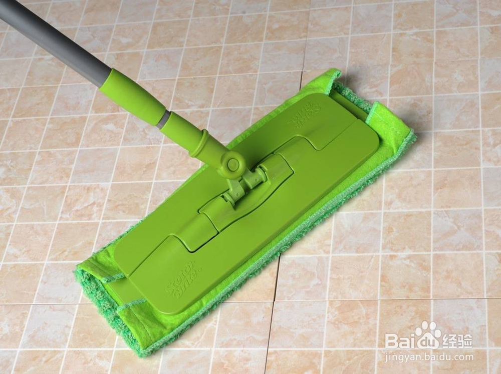 怎样才能清除厕所的黄色水垢