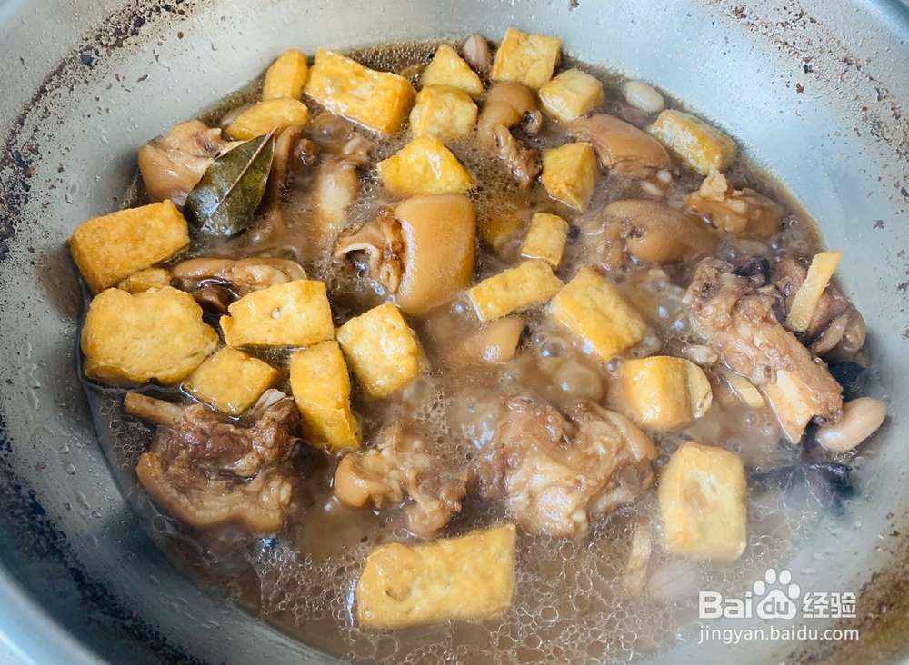 美味的酱猪蹄怎么做