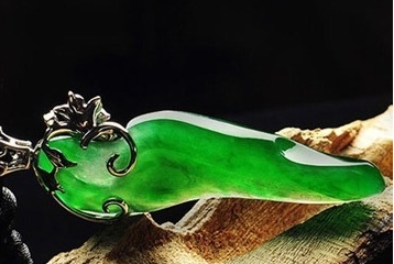 如何鉴别翡翠的好坏