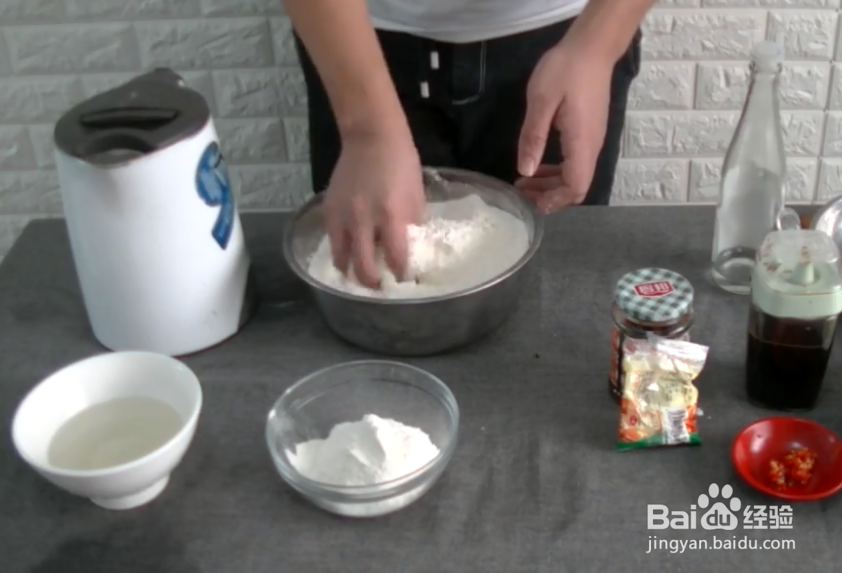 #新人打卡#如何做包子？香喷喷的肉包子制作教程