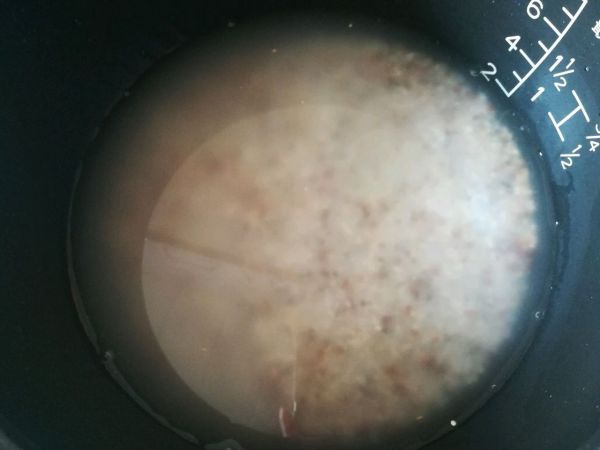 藜麦鸡肉蔬菜饭团