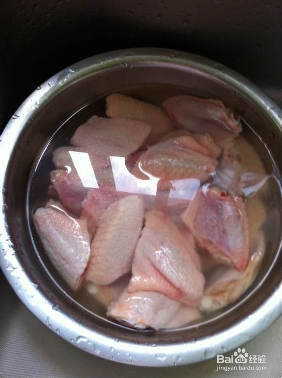 鸡翅做法:黑椒盐炒鸡翅