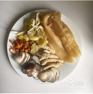 地蚕的功效与食用方法