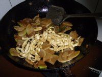 简单爆炒豆皮的做法