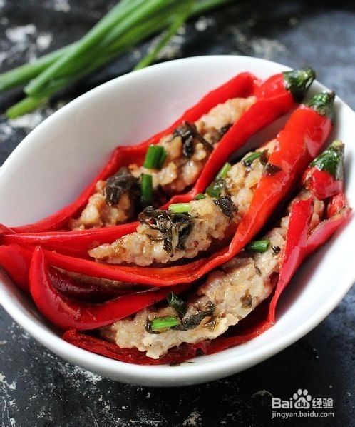 榄菜肉酿红椒