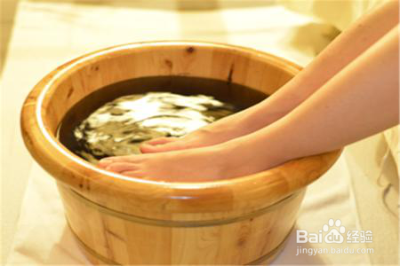 亲测偏方，可治水疱糜烂型脚气