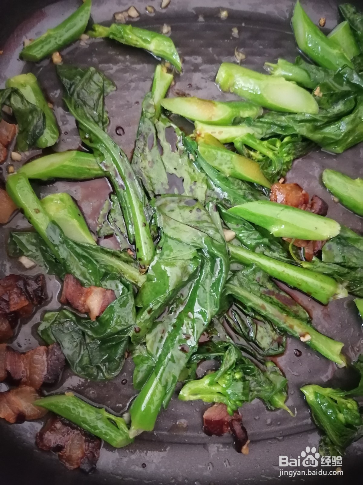 芥蓝炒腊肉糙米饭-心情便当