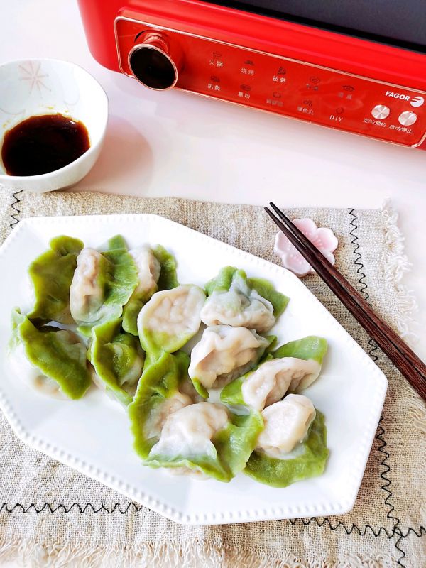 “百财”白菜饺子