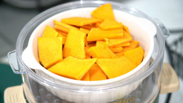 金汁鲍鱼松茸鸡汤