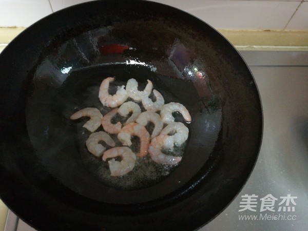 瓜片虾仁的做法