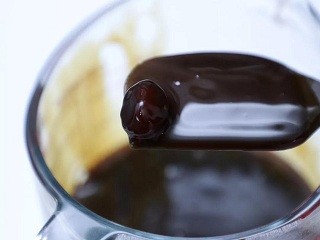 奶茶爆浆蛋糕怎么做？