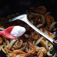 下口菜——洋葱爆炒虾