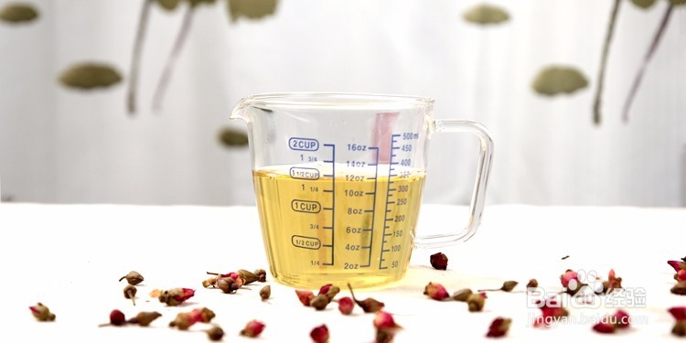 自己制作两款美够柔肤水的小方法