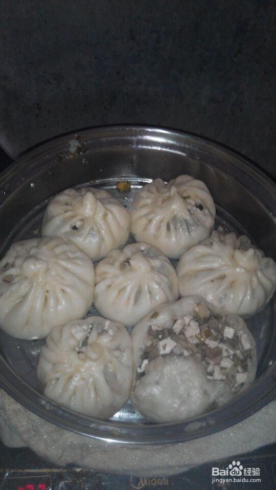 豆腐韭菜肉包子