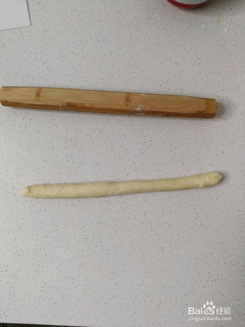 肠仔沙拉面包的做法