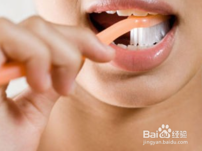 怎么刷牙牙齿会变白