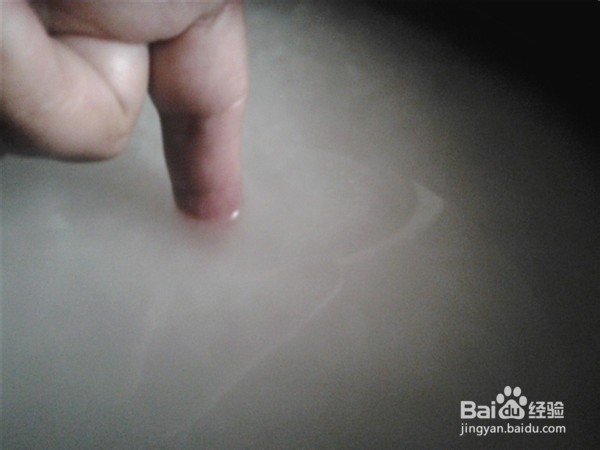 怎么用电饭煲蒸出软硬适中的香大米饭