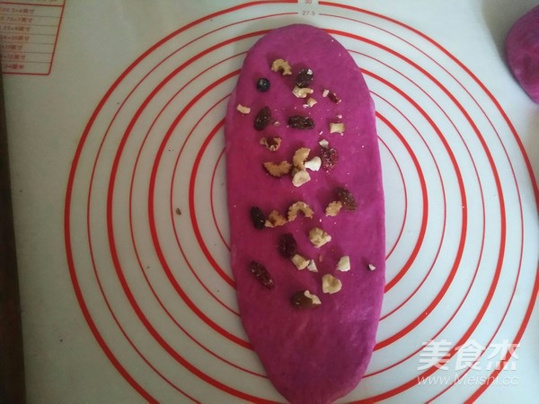 火龙果坚果吐司