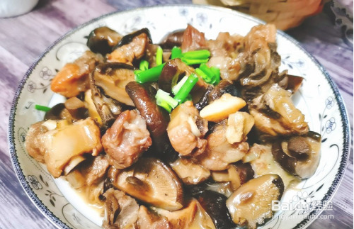 香菇焖排骨怎么做好吃