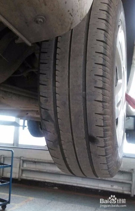 汽车怎么判断汽车轮胎的磨损问题?