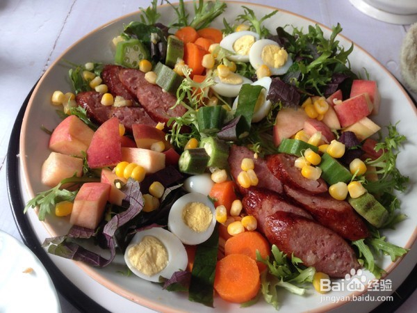 牛肉肠蔬果沙拉的制作方法